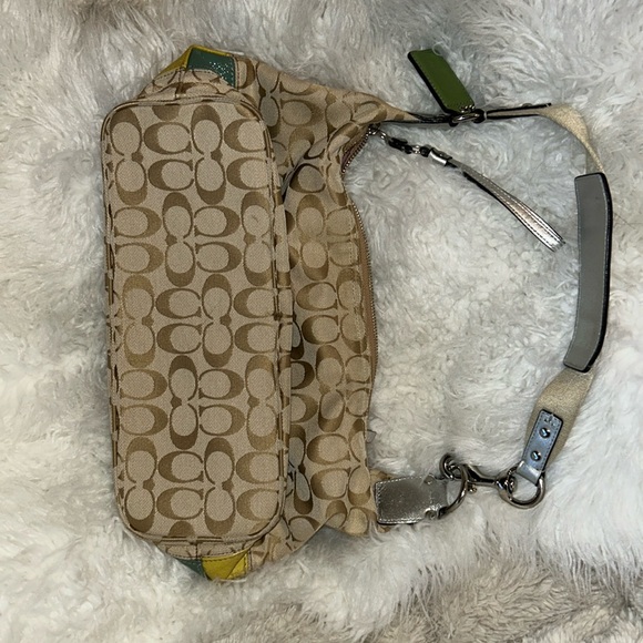 Coach Signature Light Khaki Multicolor Stripe Shoulder Hobo bag *NEVER USED* - Picture 7 of 7